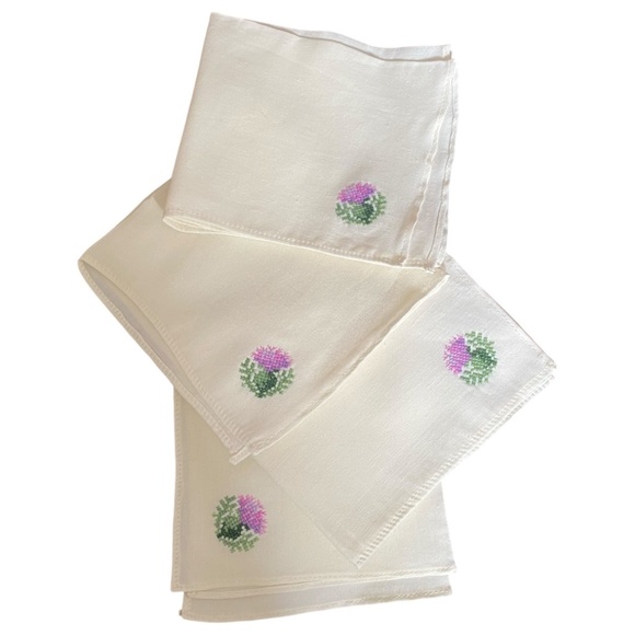 Vintage linen hand embroidered Scottish thistles linens. Set of 4 - Picture 4 of 16
